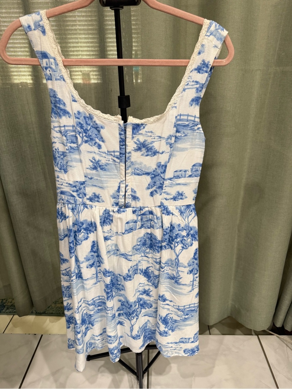 Japna White Top with Blue Trim